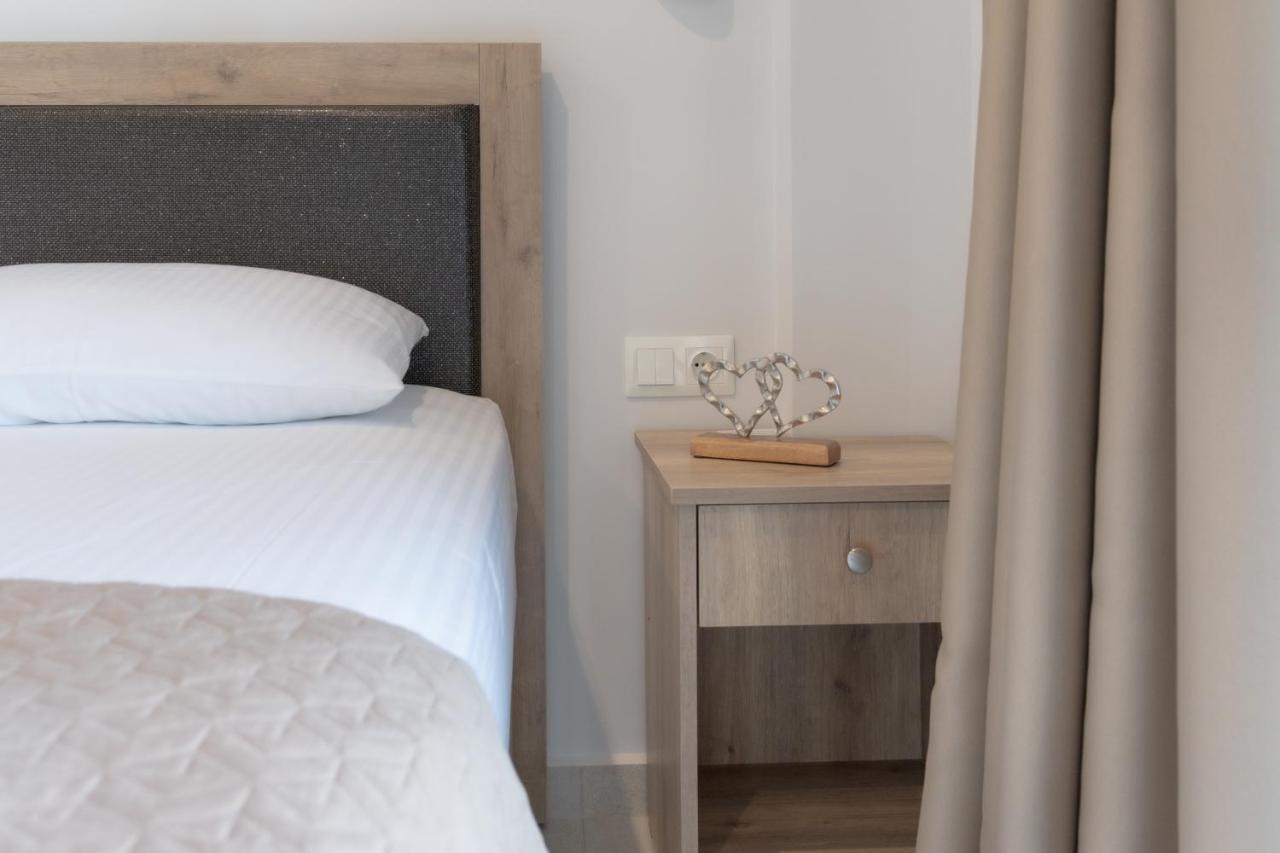 Sunshine Rooms And Suites Vrasná Exteriér fotografie