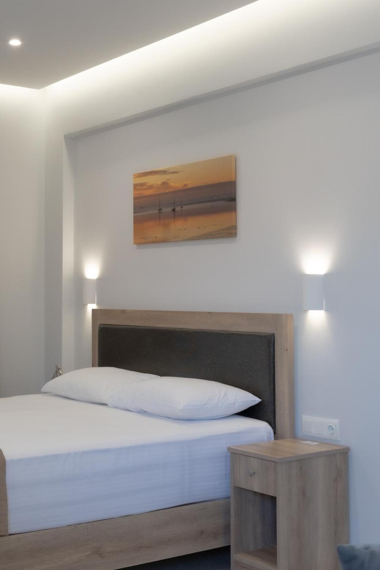 Sunshine Rooms And Suites Vrasná Exteriér fotografie